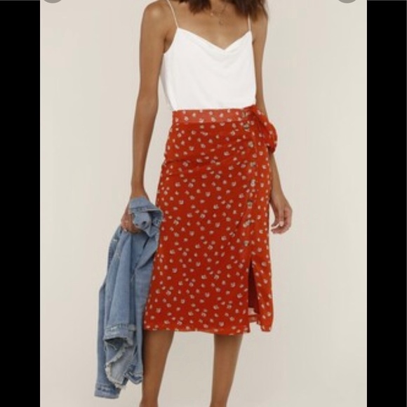 Heartloom Dresses & Skirts - Heartloom Malia button down skirt